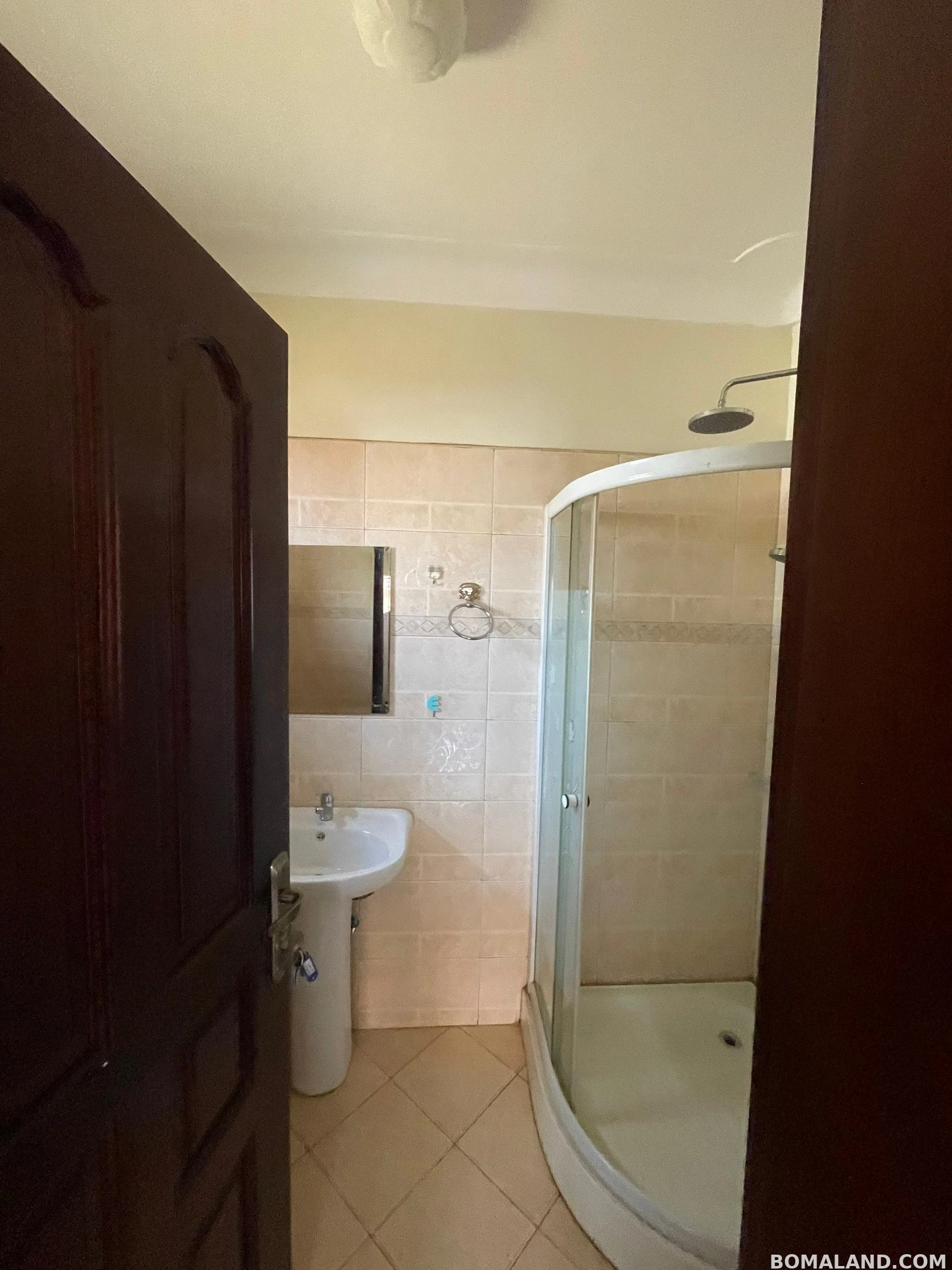 4 bedroom Town House for rent in Lubowa Wakiso Uganda