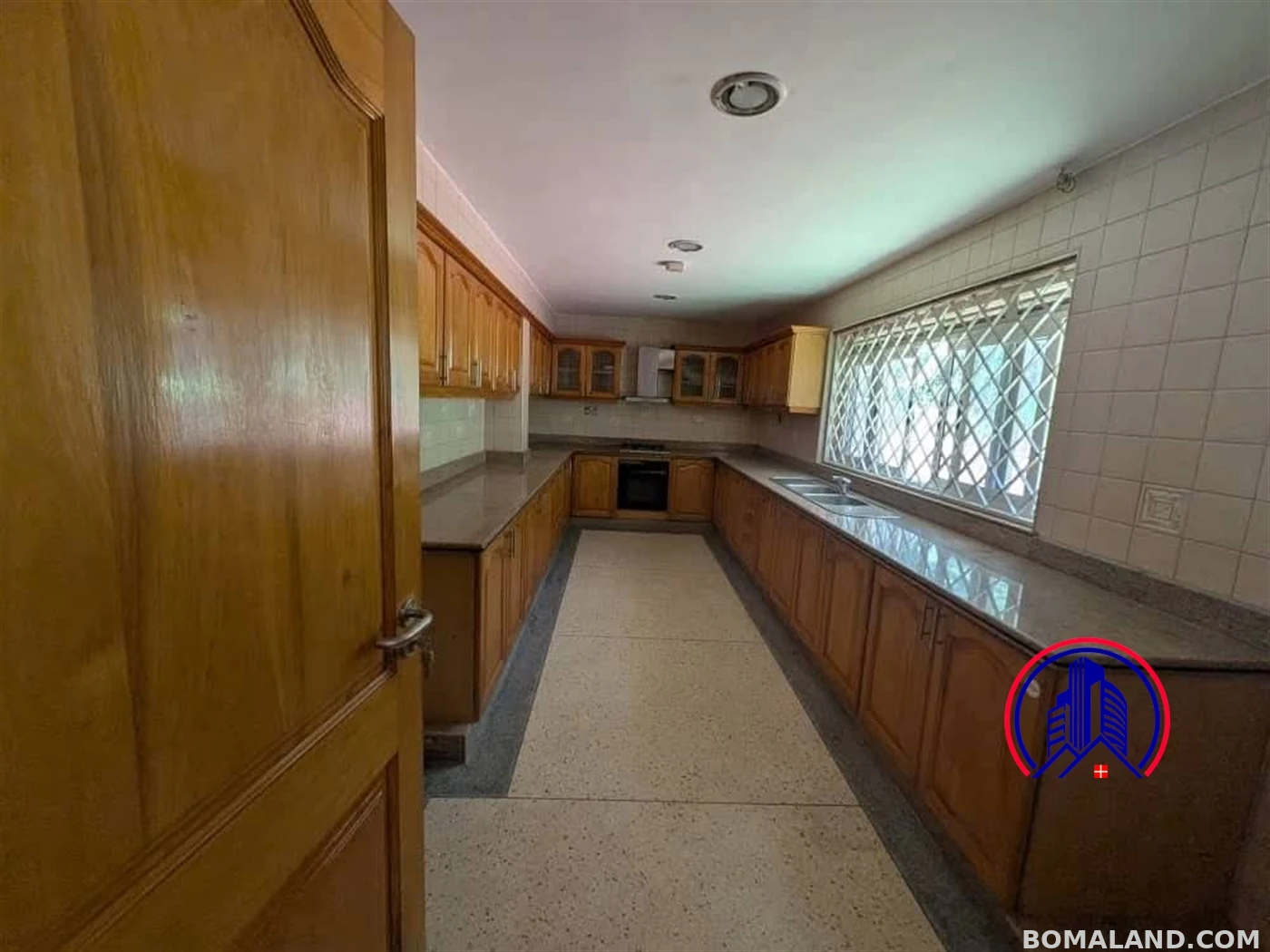 18 bedroom Mansion for rent in Kololo Kampala Uganda