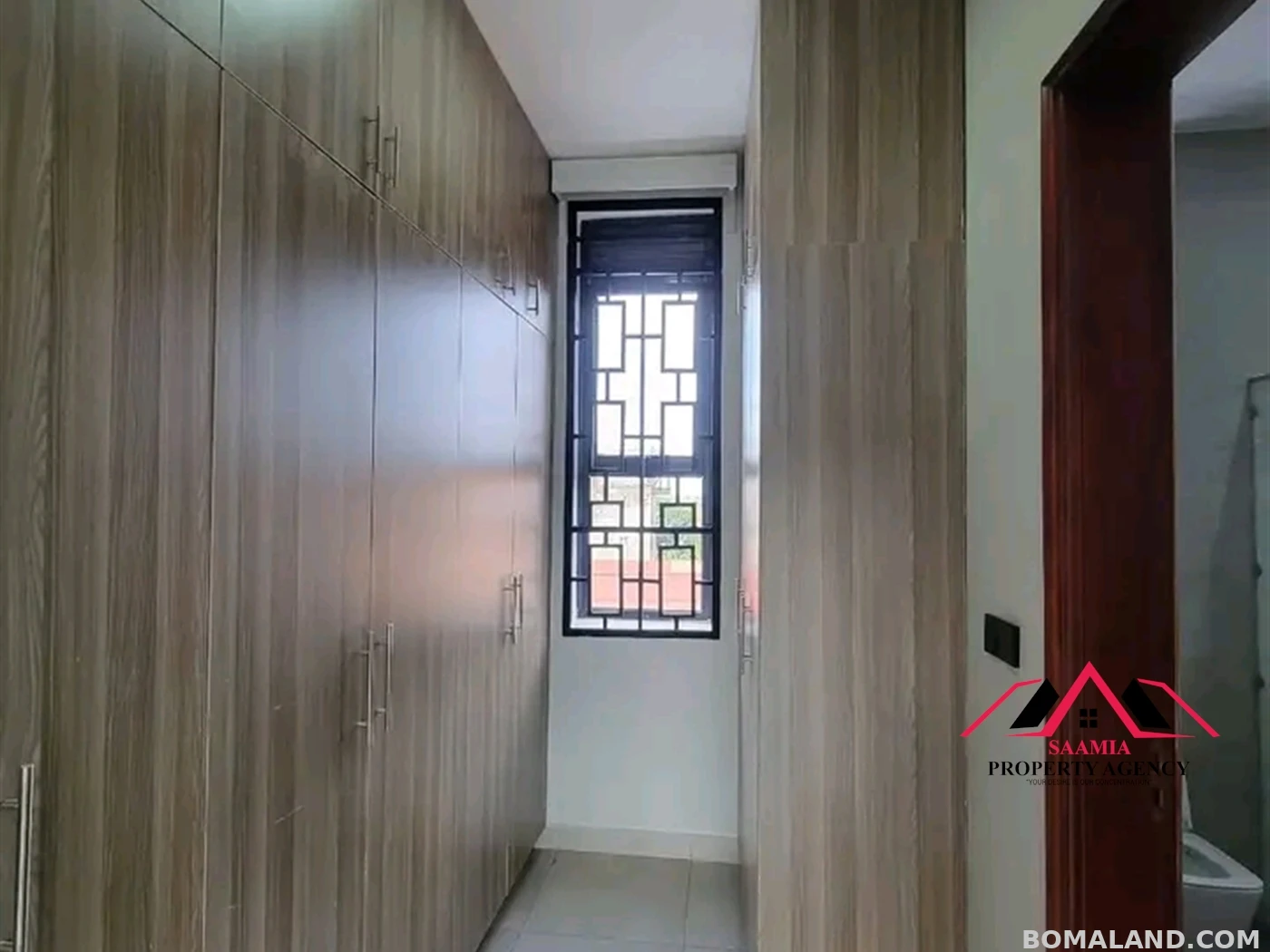 4 bedroom Storeyed house for sale in Kiwaatule Kampala Uganda