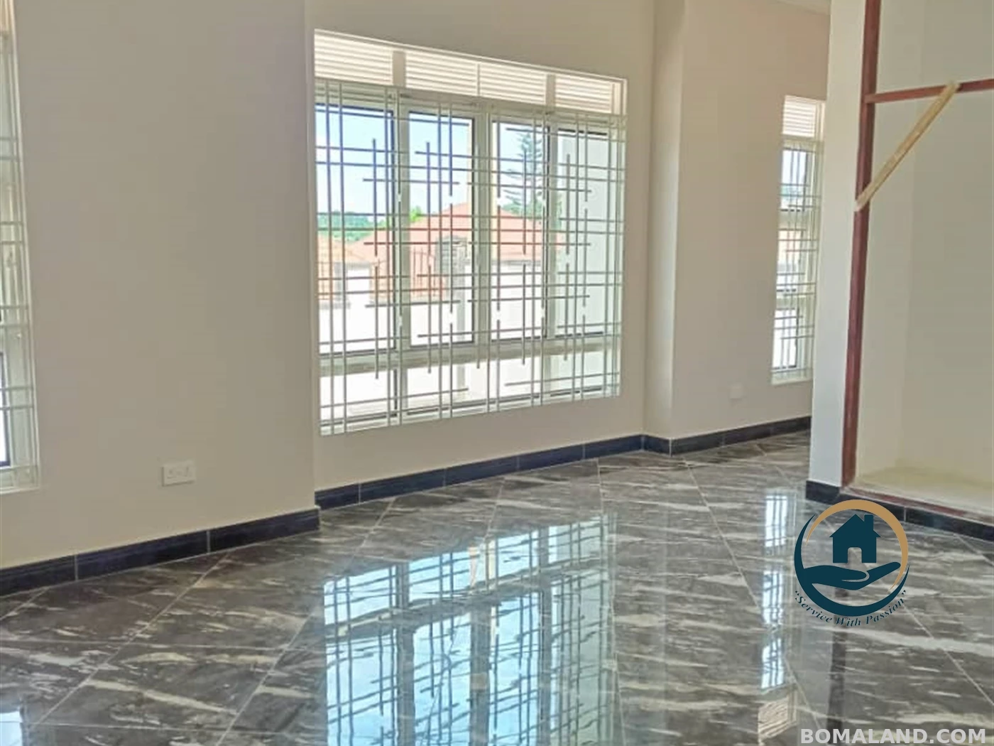 5 bedroom Bungalow for sale in Kitende Wakiso Uganda