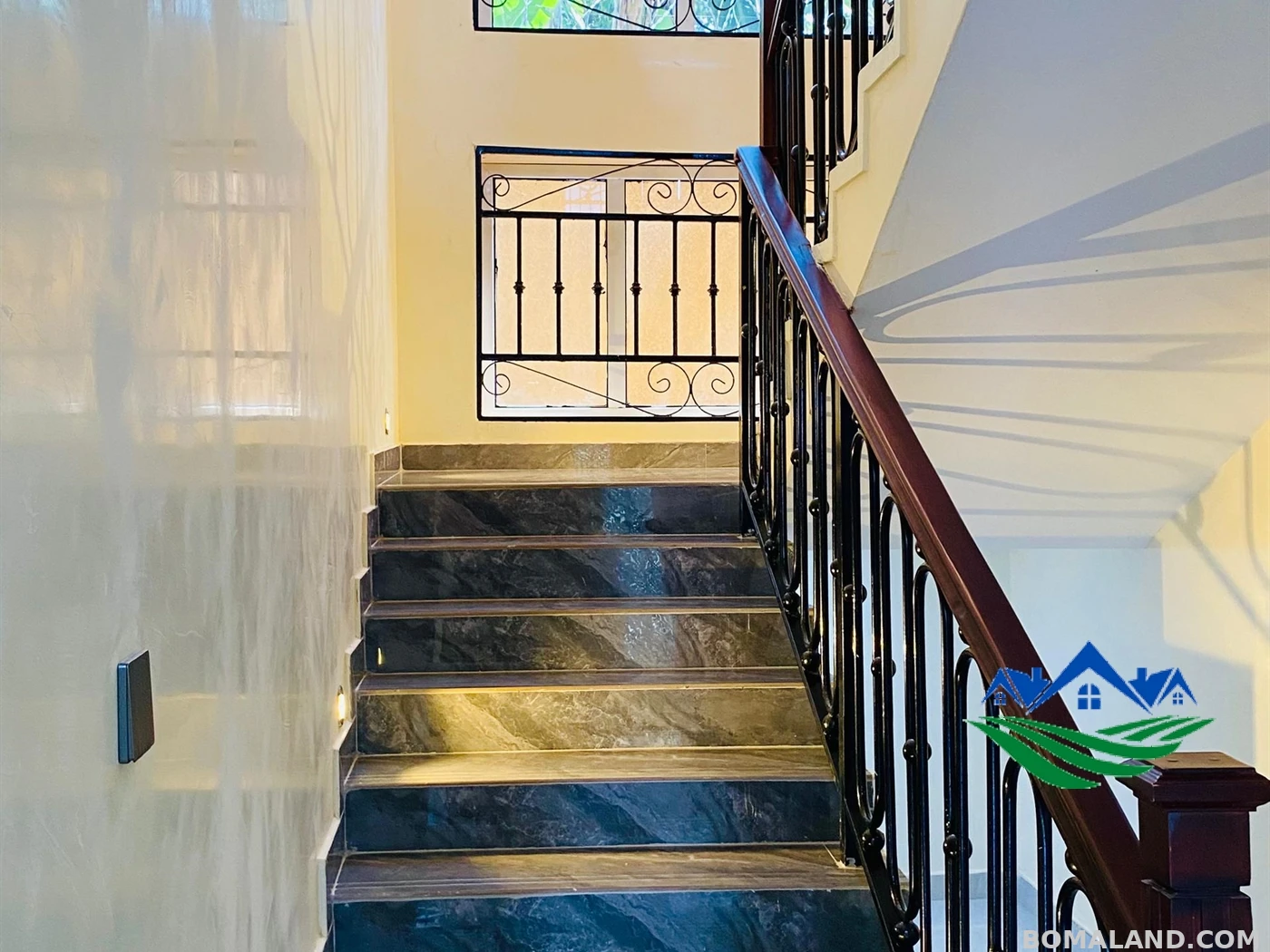 6 bedroom Mansion for sale in Buziga Kampala Uganda