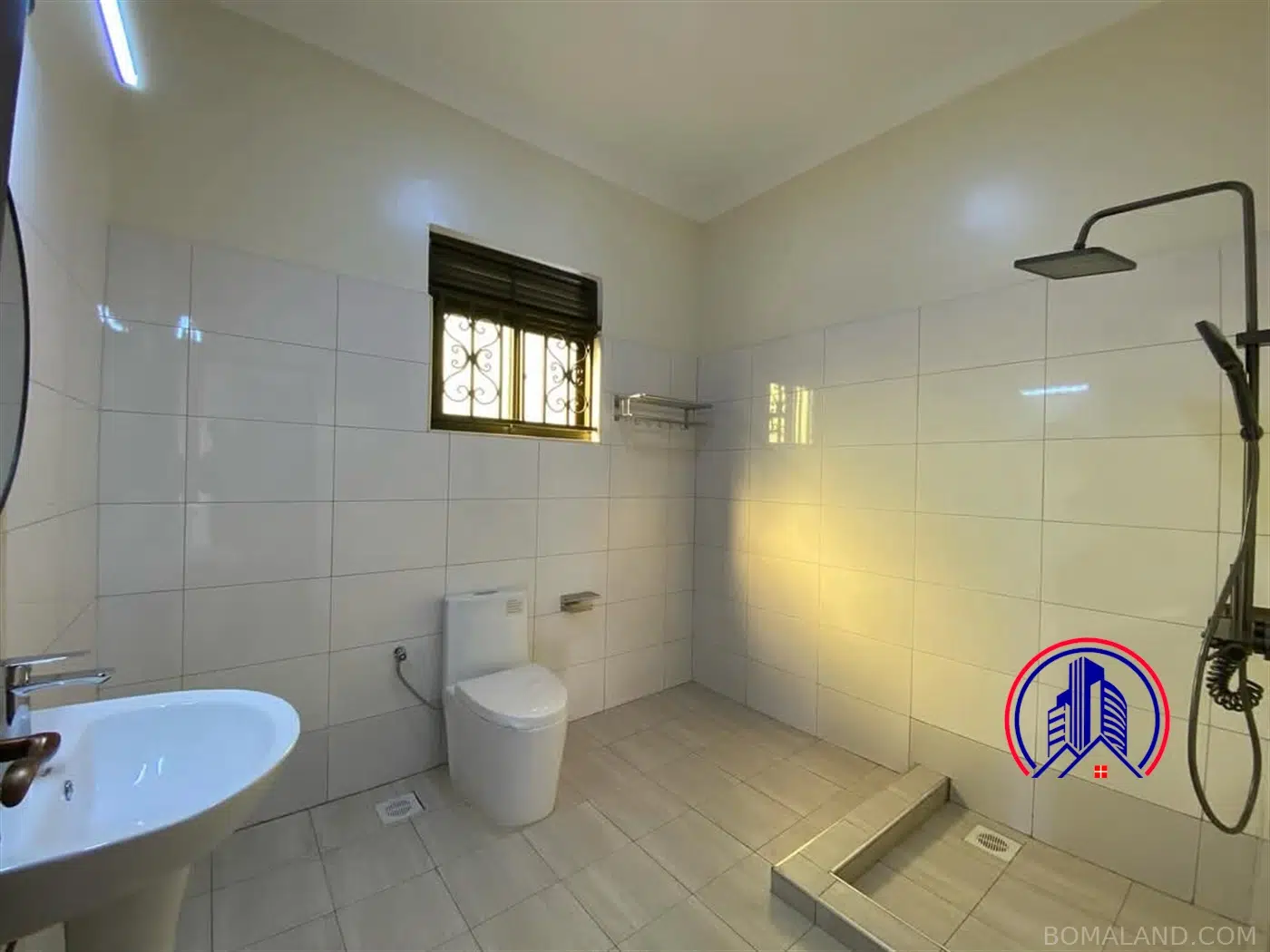 3 bedroom Duplex for rent in Buwaate Wakiso Uganda