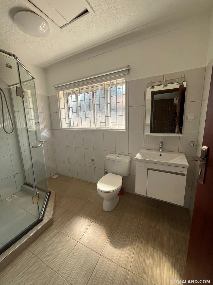 4 bedroom Bungalow for rent in Kansanga Kampala Uganda