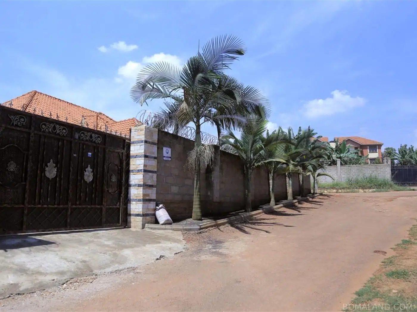 4 bedroom Bungalow for sale in Kiwaatule Kampala Uganda