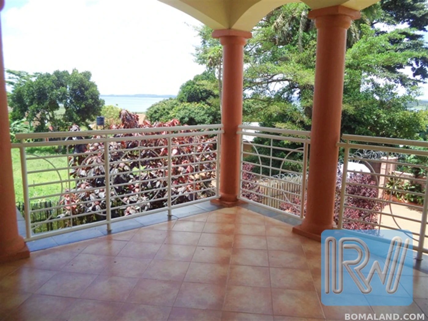 5 bedroom Storeyed house for sale in Entebbe Wakiso Uganda